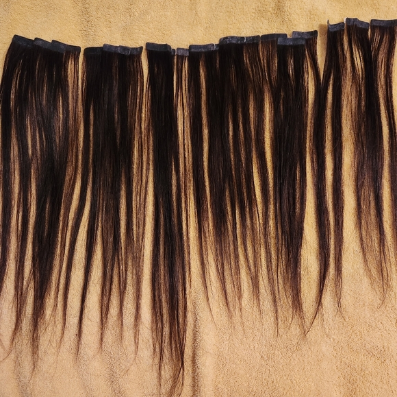 Irresistible Me Tape-in Extensions - Picture 3 of 11